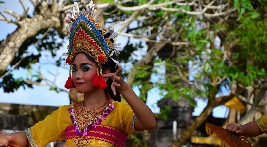 A Tribute for the Ancestor Spirits –Soaking up the Exotic Balinese Culture