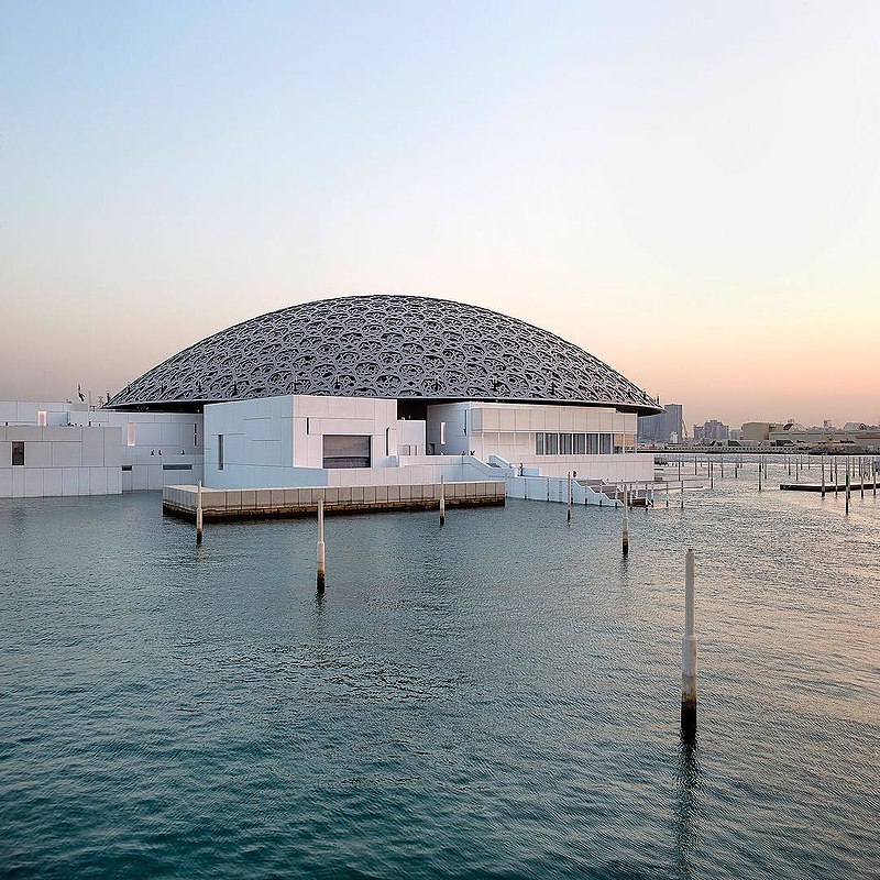 Abu Dhabi’s Floating Louvre Museum is Finally Open – The Floating Museum