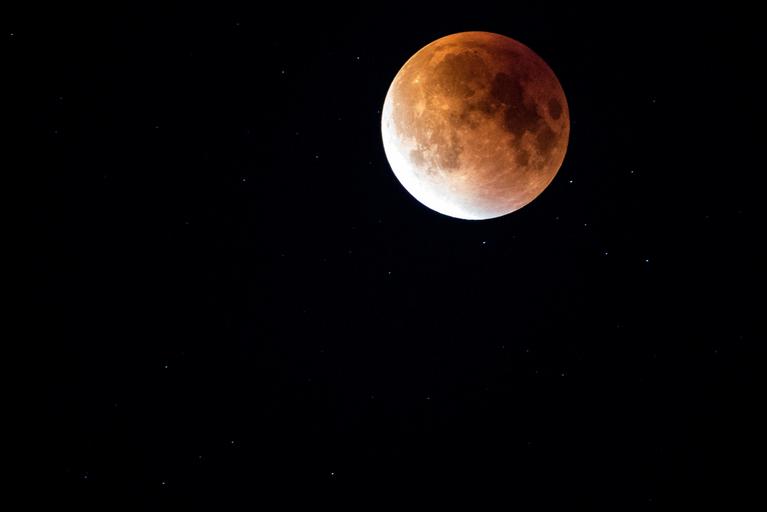 The Lunar Eclipse in Phuket, Thailand – Astronomical Phenomenon 2018
