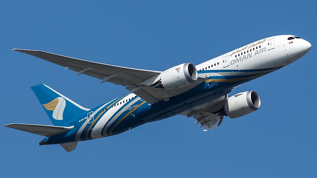 Oman Air to resume services to Maldives in October 2018 – New Visitors!