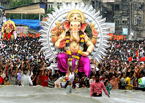 Ganesh Chaturthi Festival – Celebrating the God of wisdom and wealth
