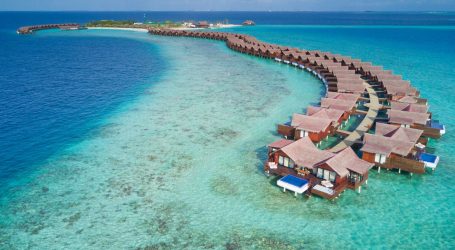 Sleep beneath the stars in a hammock over the ocean in the Maldives – The Perfect Way to Enjoy Paradise