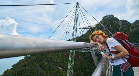 Malaysia aims to resume leisure travel with neighbours 1Q2021