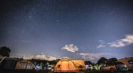 The Ultimate Glamping Bubble Experience now in the Maldives – A night of stargazing