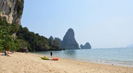 Thailand’s plan to reopen for vaccinated visitors sparks hope of tourism revival – Happy times are back!