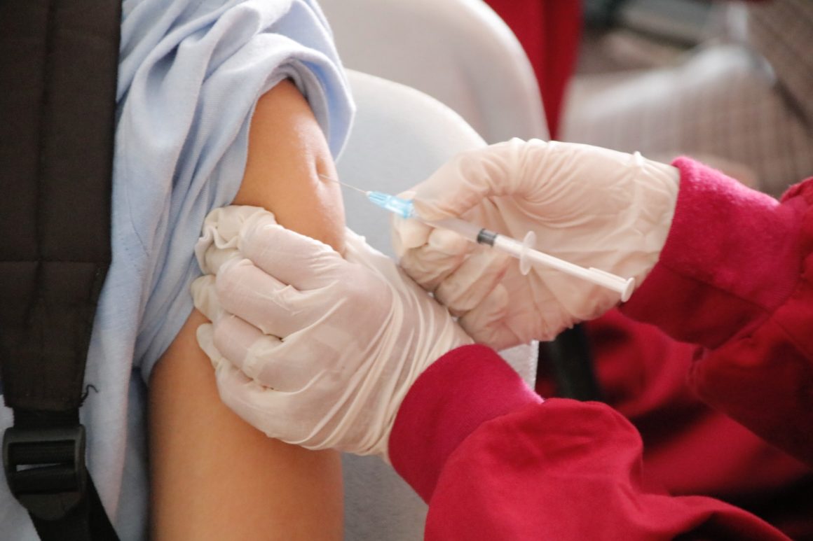 vaccinated tourists