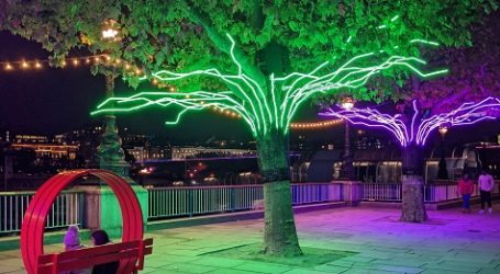 Southbank Centre Showcases Winter Light Display – Unique Illumination in London