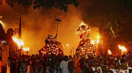 Duruthu Perahera 2022 – An important Buddhist procession in Sri Lanka