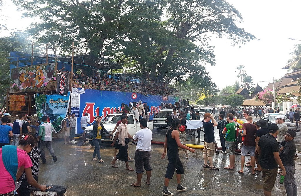 Thingyan_water_festival
