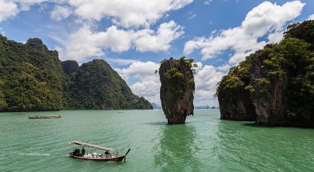 Thailand opens its borders to the world