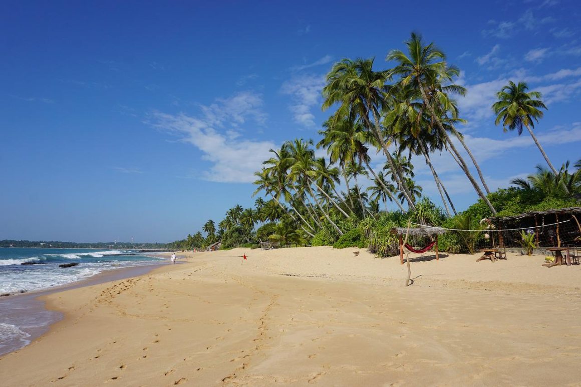 Beach vacation sri lanka