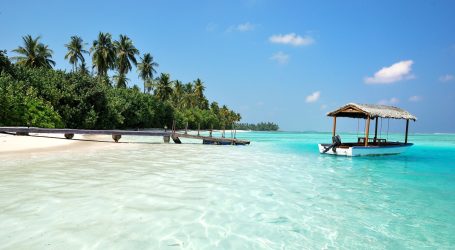 The Maldives Prepares to Adopt Strict Tourism Strategies to Ward Off the Risk of Climate Change