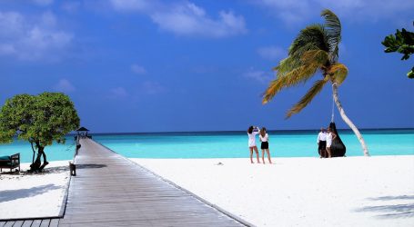 The Maldives Welcomes Over One Million Tourists – On Track for Its 1.6 Million Target