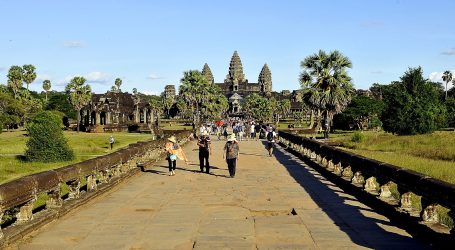 Cambodia Expects a Total of 2 Million Tourists by the End of 2022