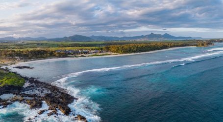 Mauritius Earns 3 Destination Prizes at World Travel Awards – The Tropical Island Nation yet again Turns the Heads of Tourists Across the Globe
