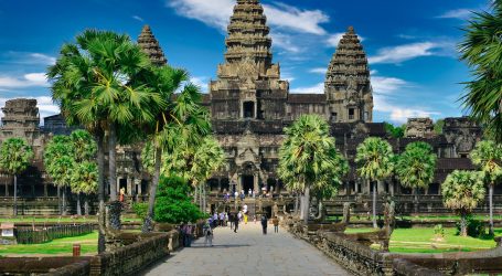 Cambodia Rejoices at the Gradual Increase of Tourists