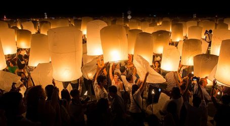 2023 Yi Peng Lantern Festival in Thailand – Witness magical moments 
