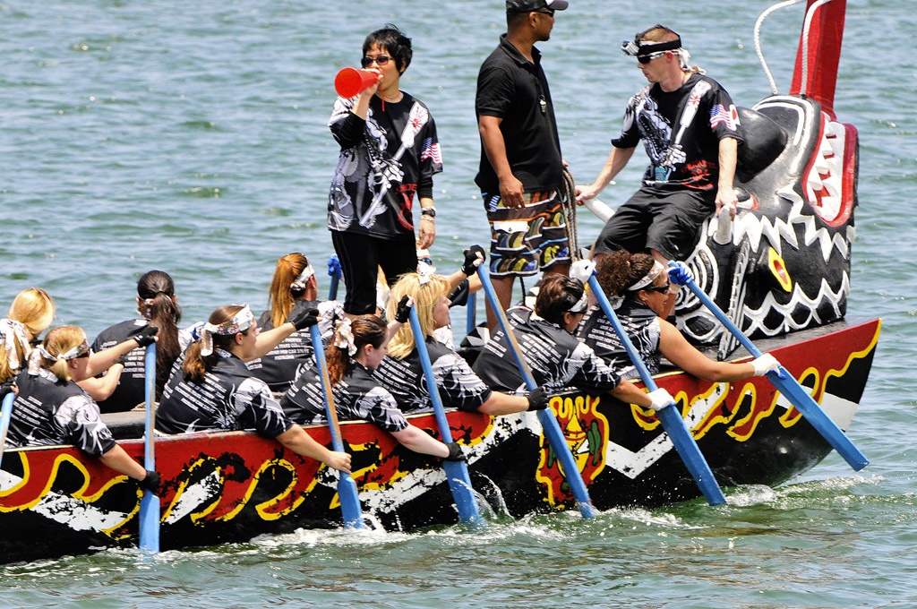 Luang Prabang's Annual Dragon Boat Racing (2)