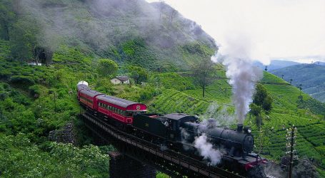 Tourist arrivals to Sri Lanka cross 900,000-mark – Success within 8 months in 2023