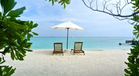 Anna Friel and Daughter Find Magical Moments in Maldives Before University Odyssey