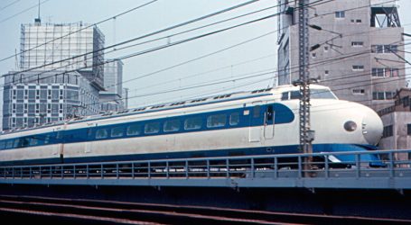 Bullet Trains in Japan Offering Unique Entertainment – Rail Journeys Made More Memorable