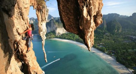 Thailand & Kazakhstan Forge Visa-Free Travel Deal to Spur Tourism: A surge in tourist visits expected
