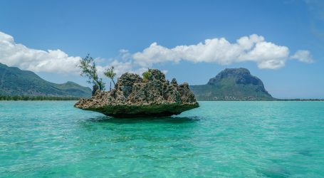 From Thrills to Tranquillity: Mauritius Recognised as ‘Best Luxury Island Destination’ at OTM 2025