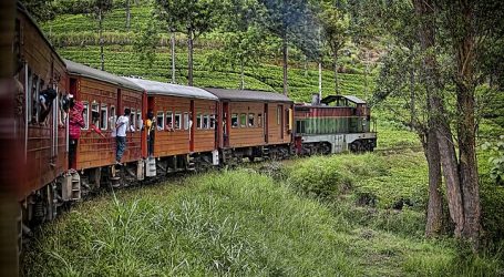 Sri Lanka Railways Launches First Calypso Tourist Train from Nanu Oya to Demodara