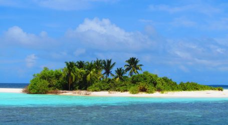 Tourism Soars in Paradise: Maldives Welcomes Over 700,000 Visitors in 2025