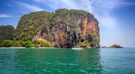 Thailand’s Domestic Tourism Bounces Back: Resilient Travel Amid Economic Challenges