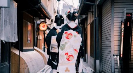 Exploring Recent Growth, Experience, and Sustainable Tourism in Kyoto