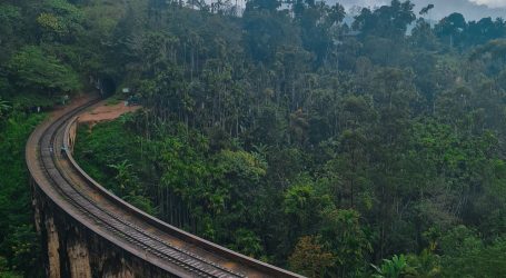 Sri Lanka Sets Ambitious Tourism Revenue Goal for 2026 Amid Rising Arrivals